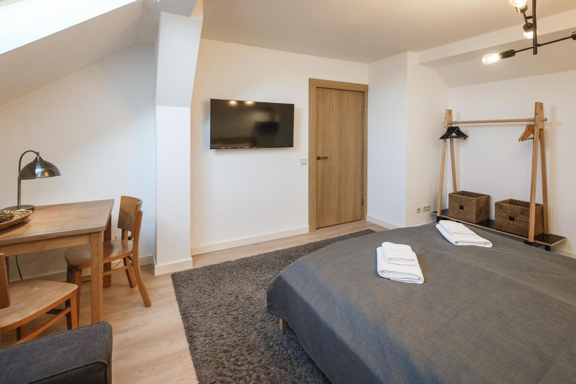 Bearsleys Downtown Apartments Riga Buitenkant foto